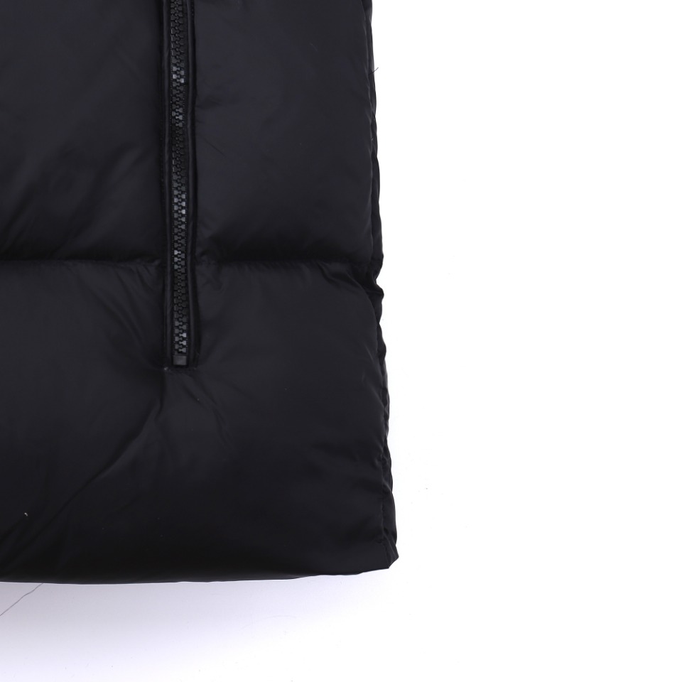 【MONCLER 公式旗艦店】モンクレール  ダウンベスト 好評に付き再入荷！ 241102