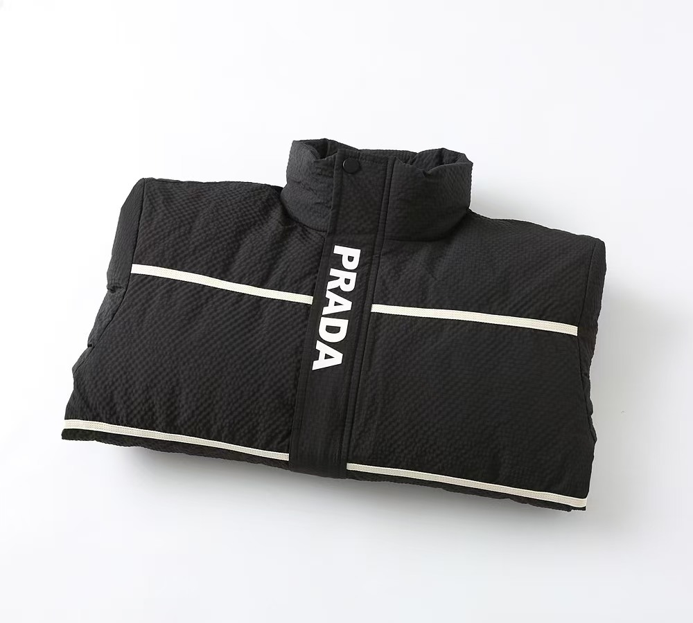 【PRADA  公式旗艦店】プラダ  ダウンジャケット 好評に付き再入荷！ 271102