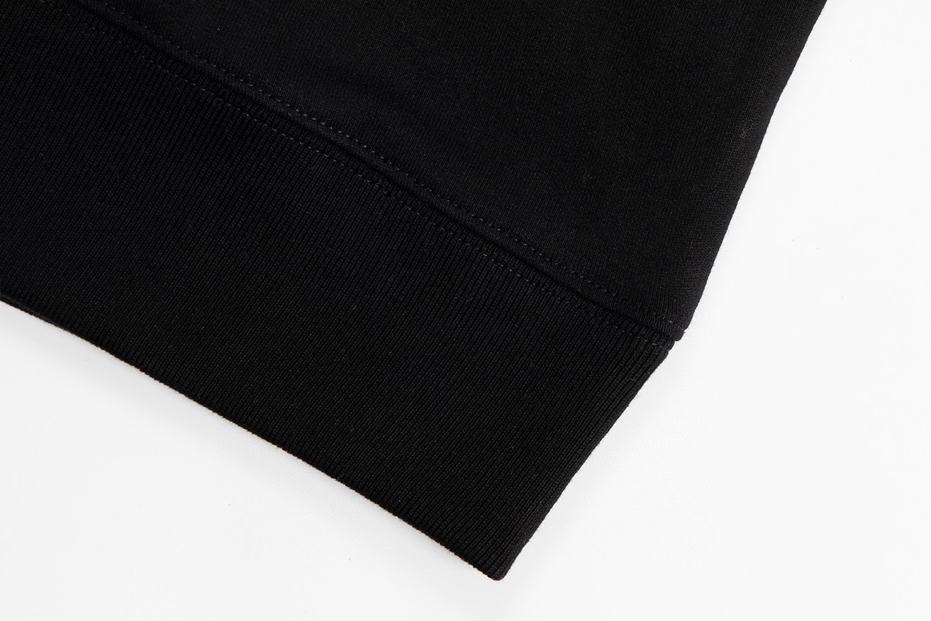 【LOUIS VUITTON  公式旗艦店】ルイヴィトン 丸首の衛衣 スウェット ご好評に付き再入荷！ 241121