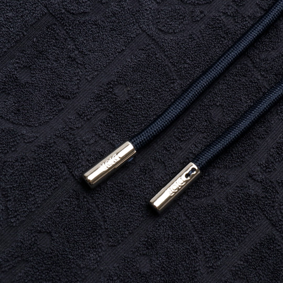 【DIOR  公式旗艦店】ディオール  丸首の衛衣 ご好評に付き再入荷   241114