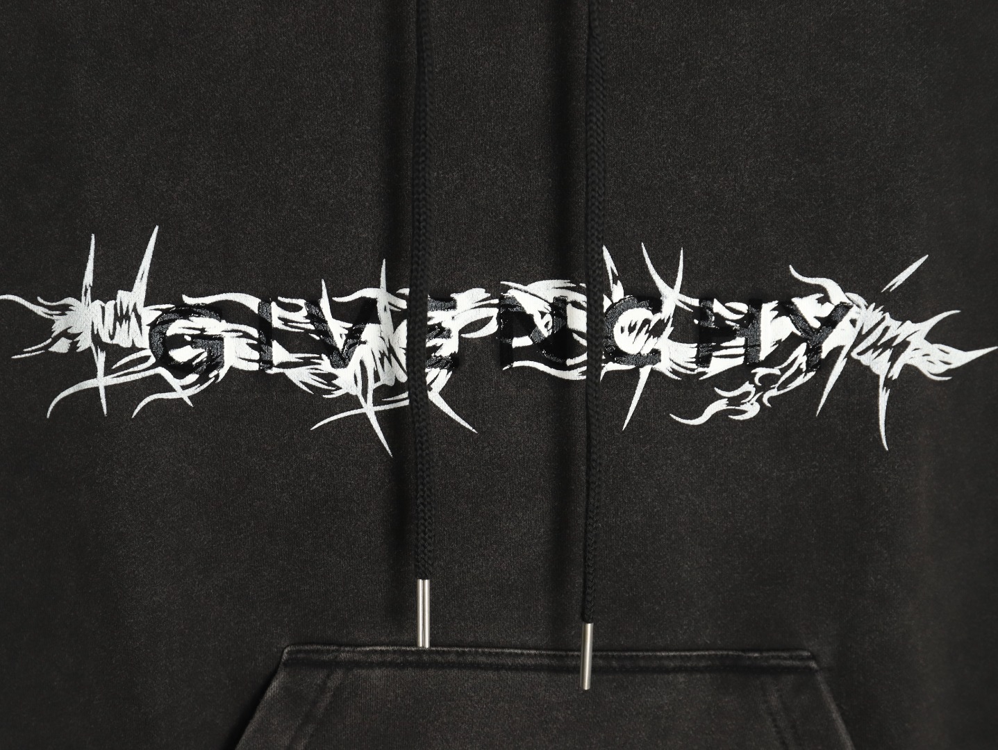 【GIVENCHY 公式旗艦店】ジバンシー  パーカー  スウェットご好評に付き再入荷   241114