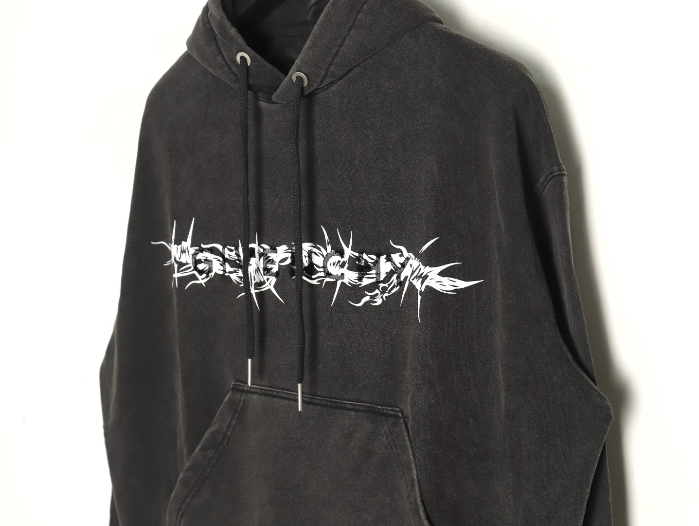 【GIVENCHY 公式旗艦店】ジバンシー  パーカー  スウェットご好評に付き再入荷   241114