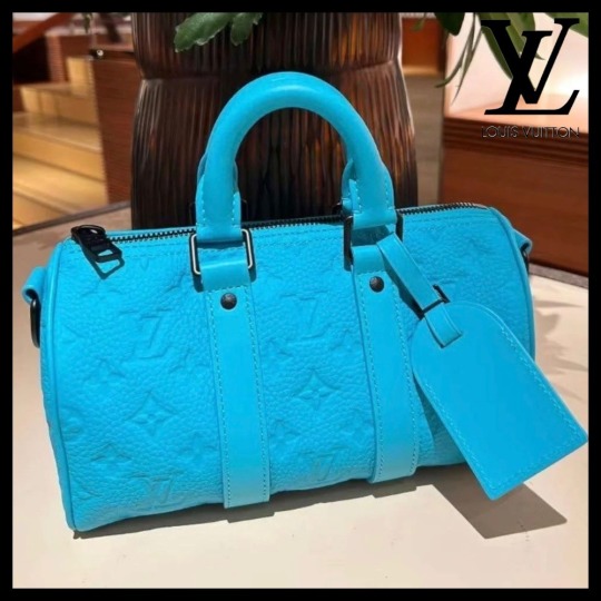 【鮮やかカラー♪】Louis Vuitton キーポル35 ショルダーバッグ  240915