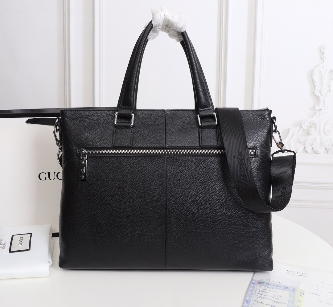 【GUCCI 公式 旗艦店】グッチ   ショルダーバッグ 当日出荷 好評に付き再入荷！39*30*7CM