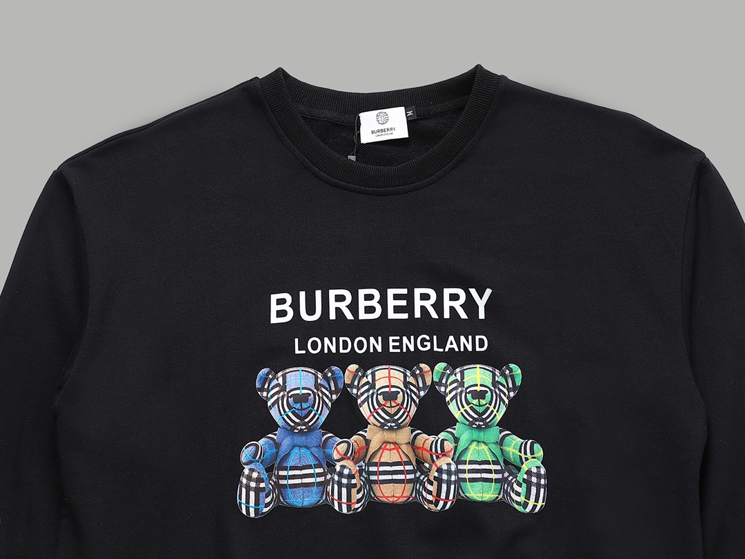 【BURBERRY 公式旗艦店】バーバリー  丸首の衛衣 スウェット ご好評に付き再入荷！