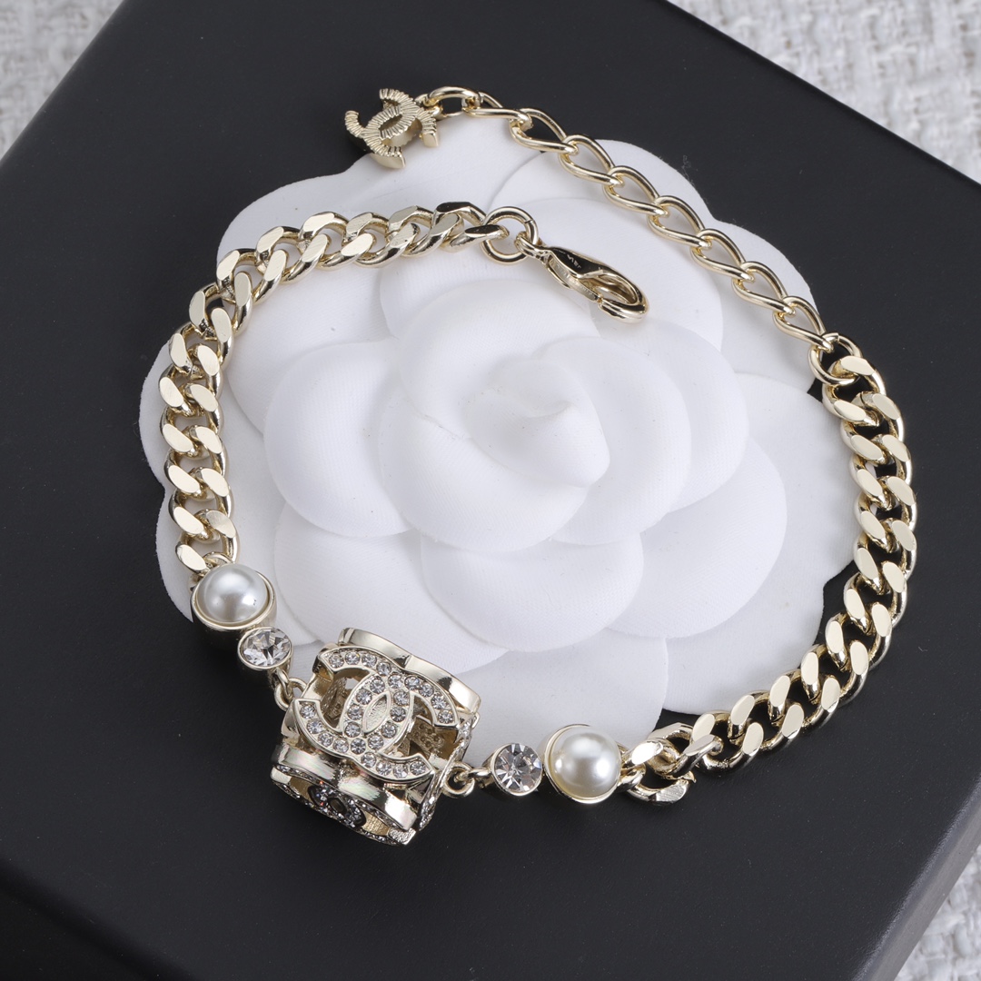 【CHANEL】ブレスレット、ファッションシンプルなスタイル