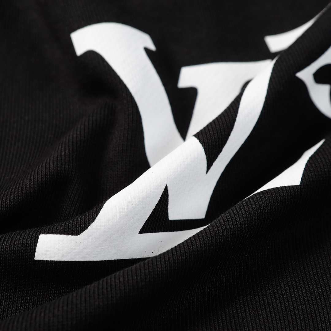 【LOUIS VUITTON  公式旗艦店】ルイヴィトン 丸首の衛衣 スウェット ご好評に付き再入荷 240808