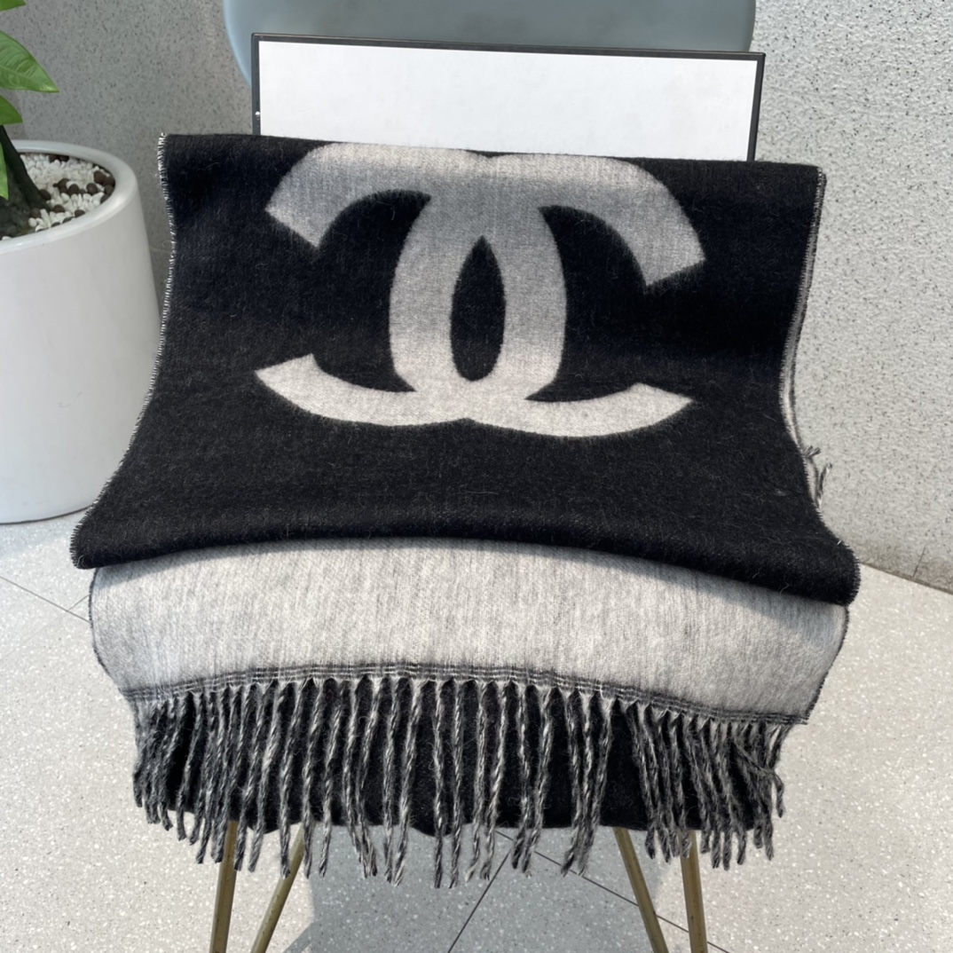 【CHANEL  シャネル 】スカーフ70*200CM
