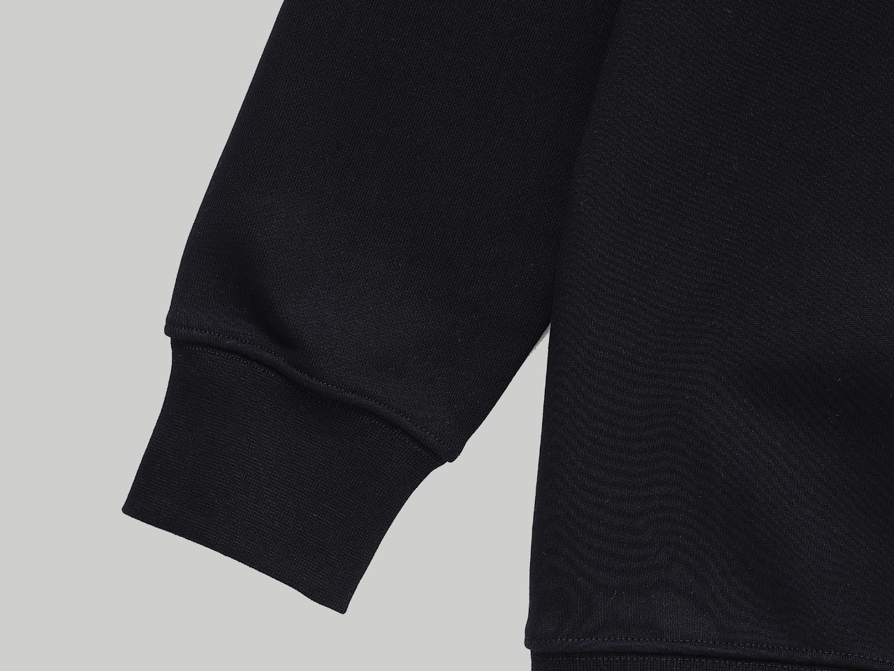 【BALENCIAGA 公式旗艦店】バレンシアガ  丸首の衛衣   スウェットご好評に付き再入荷！