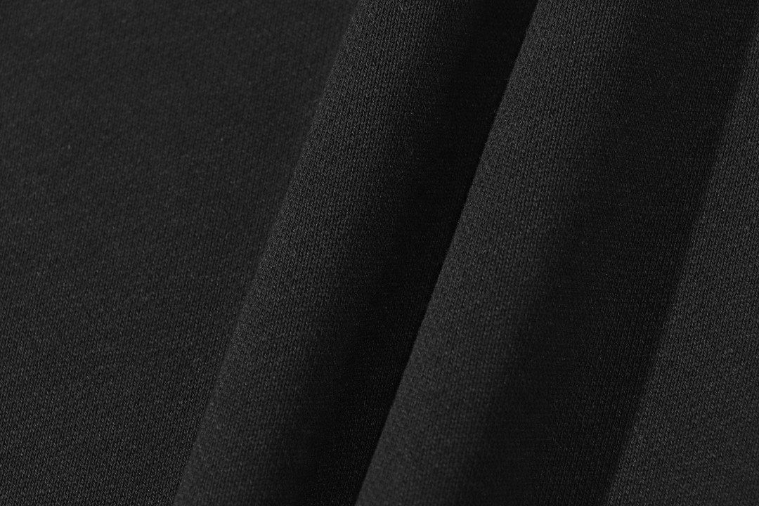 【VERSACE 公式旗艦店】ヴェルサーチ   丸首の衛衣  スウェットご好評に付き再入荷！