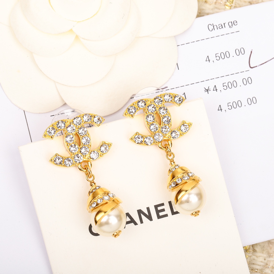 【CHANEL 】 シャネル   ファッションスタイルのイヤリング