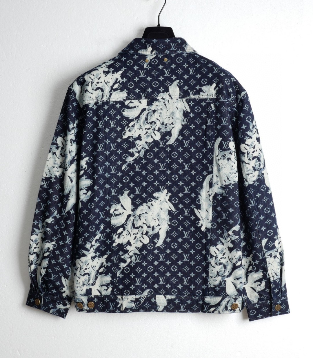 【LOUIS VUITTON  公式旗艦店】ルイヴィトン  ジャケット着 好評に付き再入荷！