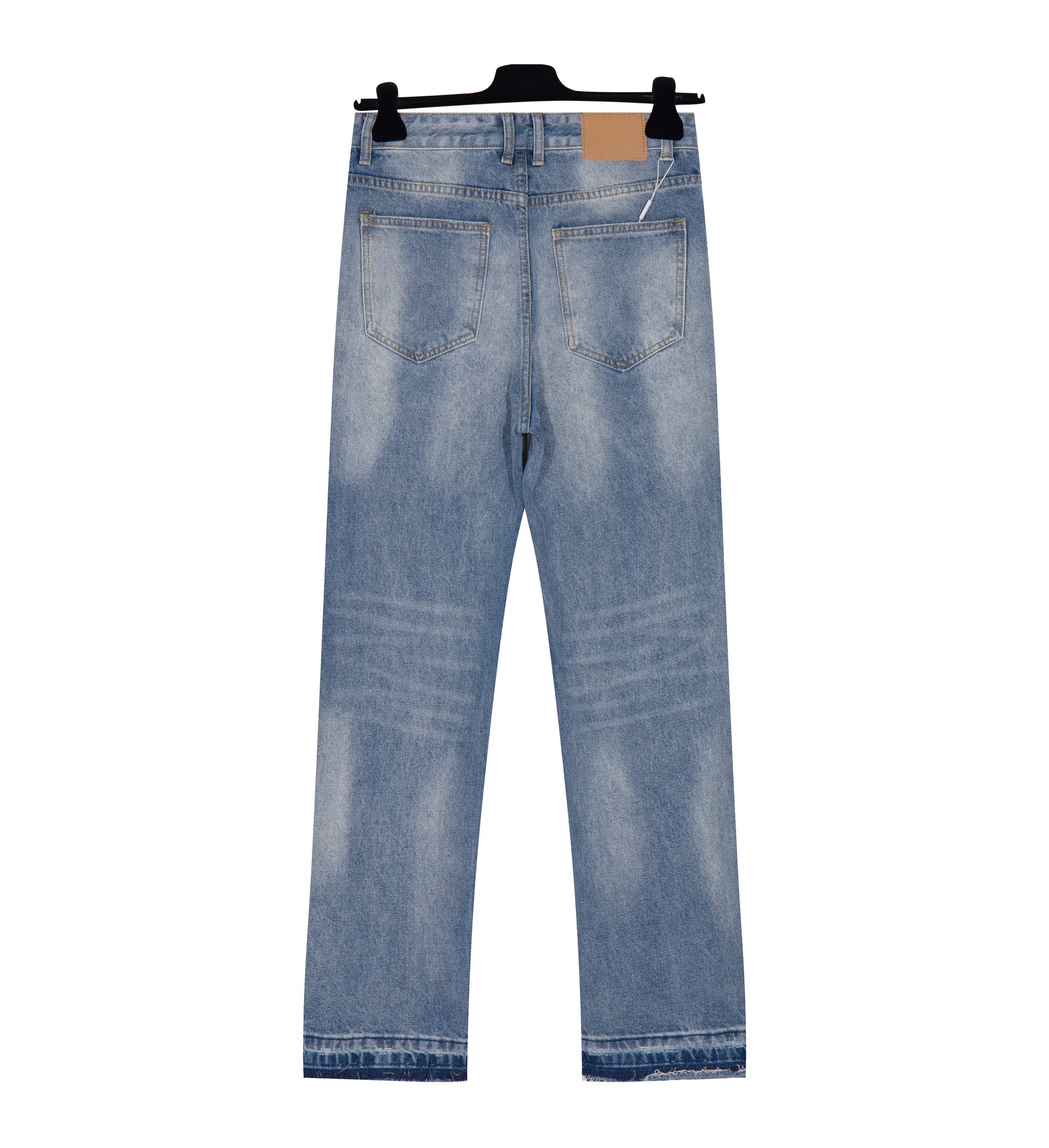 【CELINE 公式旗艦店】セリーヌ  ジーパン  ご好評に付き再入荷！