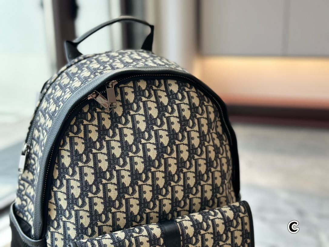 【DIOR 公式旗艦店】ディオール リュックサック 当日出荷 好評に付き再入荷！30*38CM