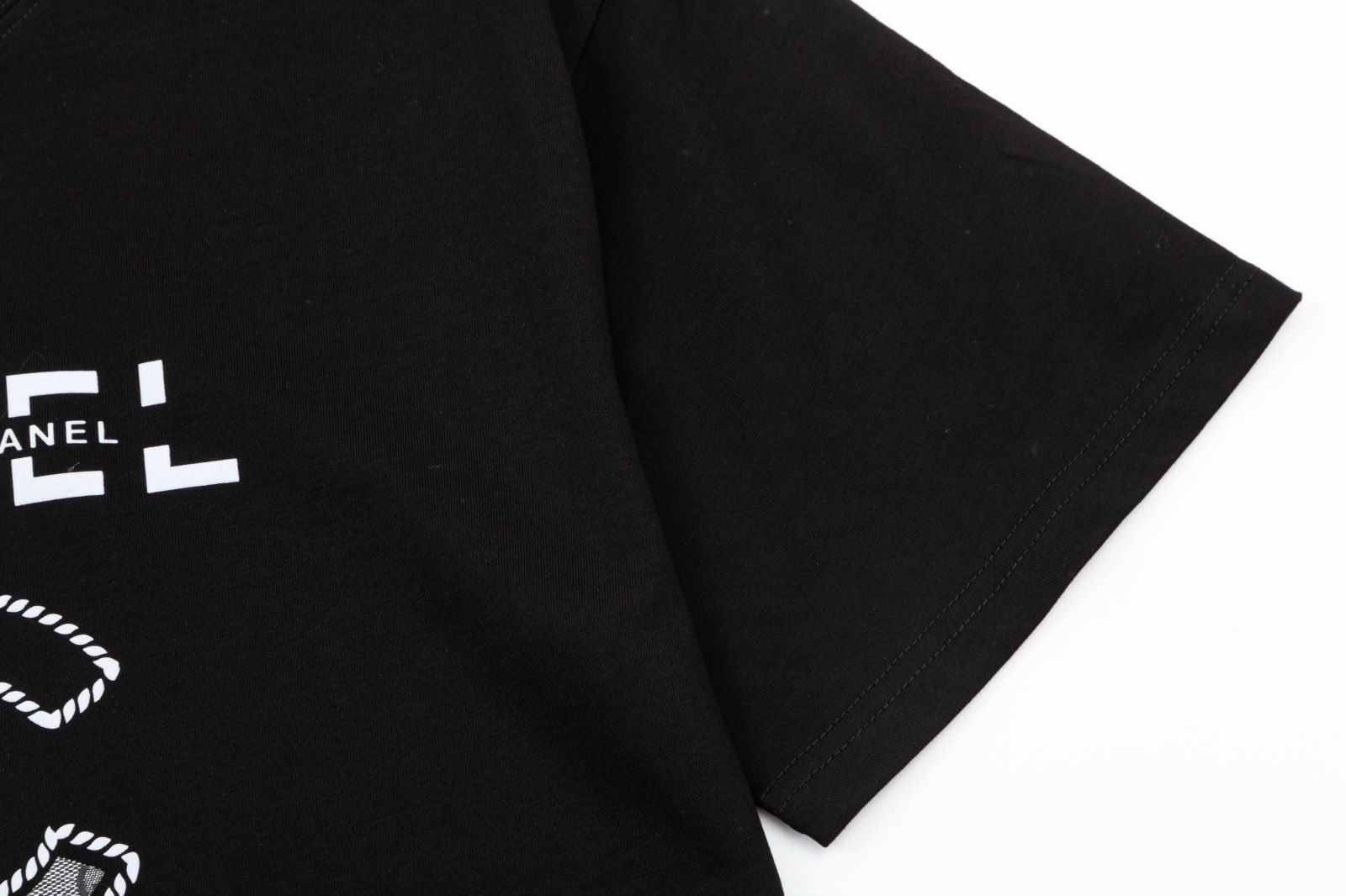 【CHANEL 公式旗艦店】シャネル  Tシャツ ご好評に付き再入荷 240719