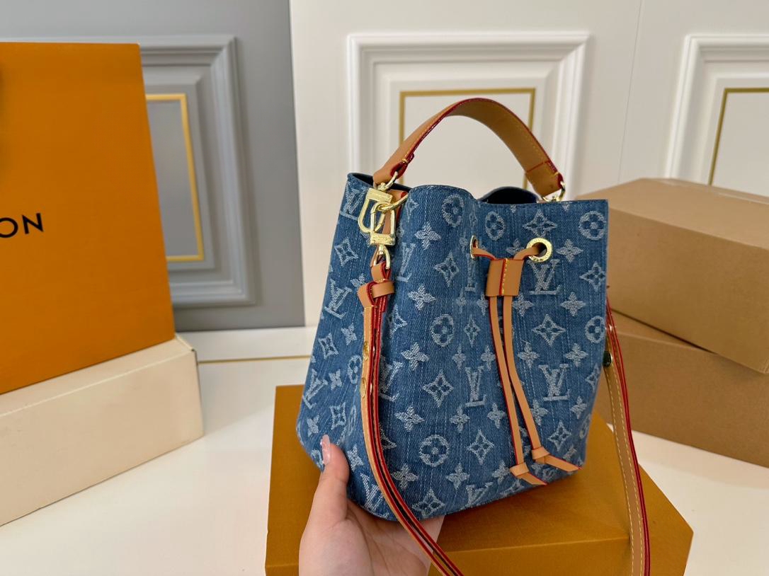 【LOUIS VUITTON 公式旗艦店】ルイヴィトン  斜めがけバッグ 当日出荷 好評に付き再入荷！20*21CM  1240722