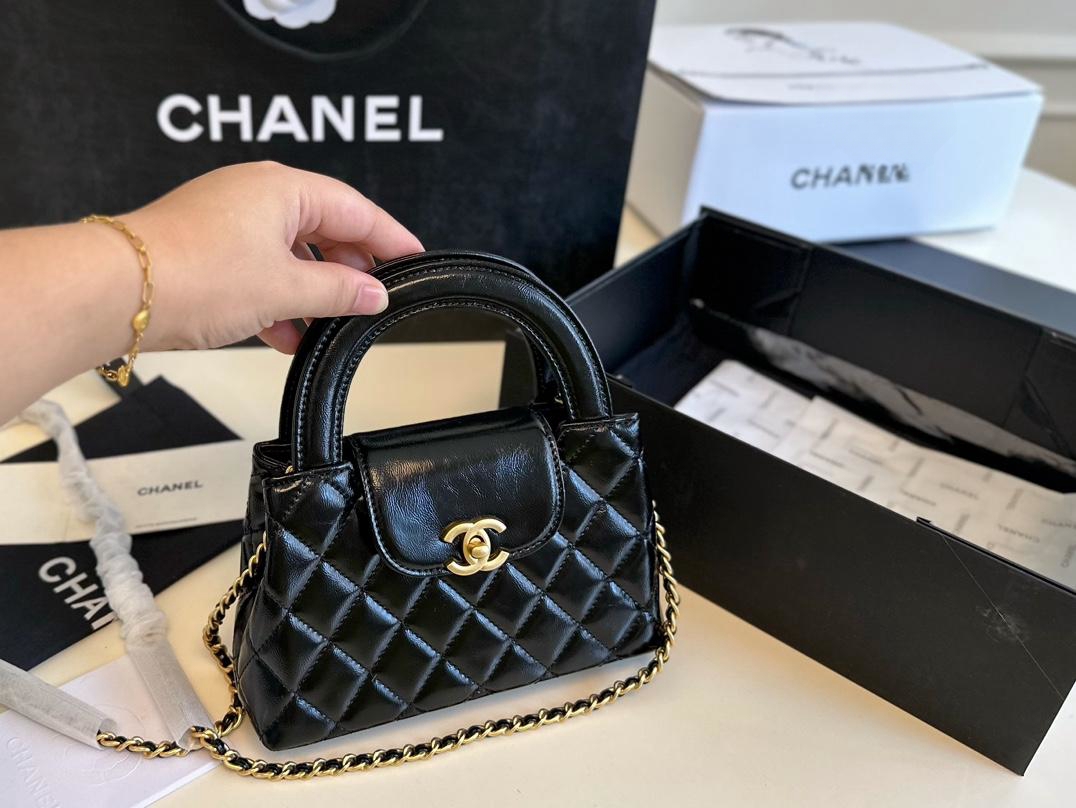 【CHANEL 公式旗艦店】シャネル 斜めがけバッグ 当日出荷 好評に付き再入荷！19*12CM  240723