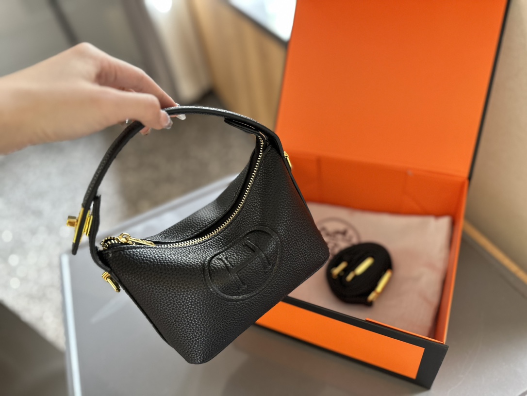 【Hermès 公式旗艦店】エルメス ハンドバッグ 当日出荷 好評に付き再入荷！18CM  240724