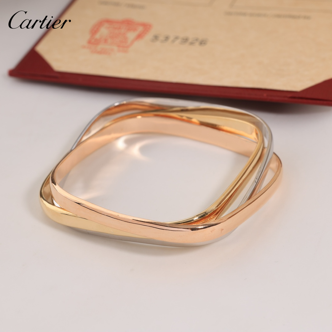 【CARTIER】ブレスレット、ファッションシンプルなスタイル 240729