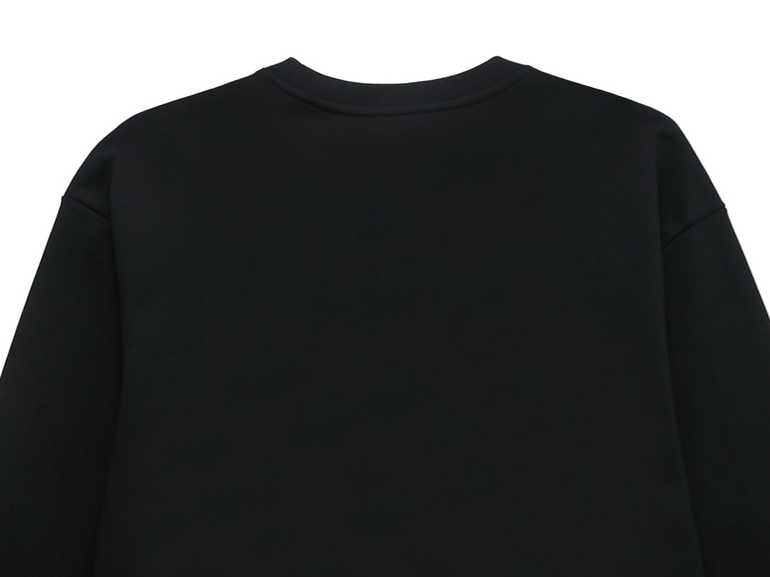 【DIOR  公式旗艦店】ディオール  丸首の衛衣 ご好評に付き再入荷 240809