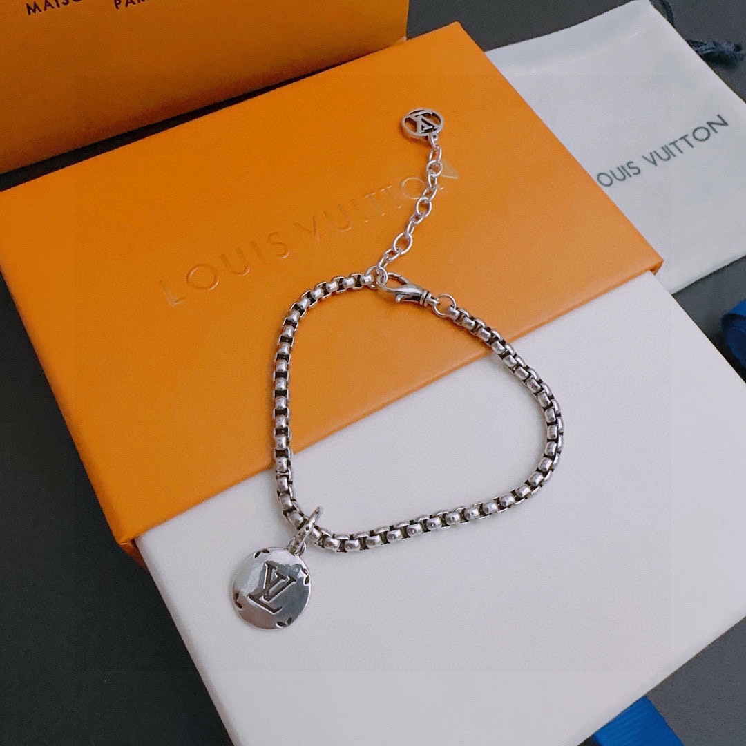 【LOUIS VUITTON】ブレスレット、ファッションシンプルなスタイル240813