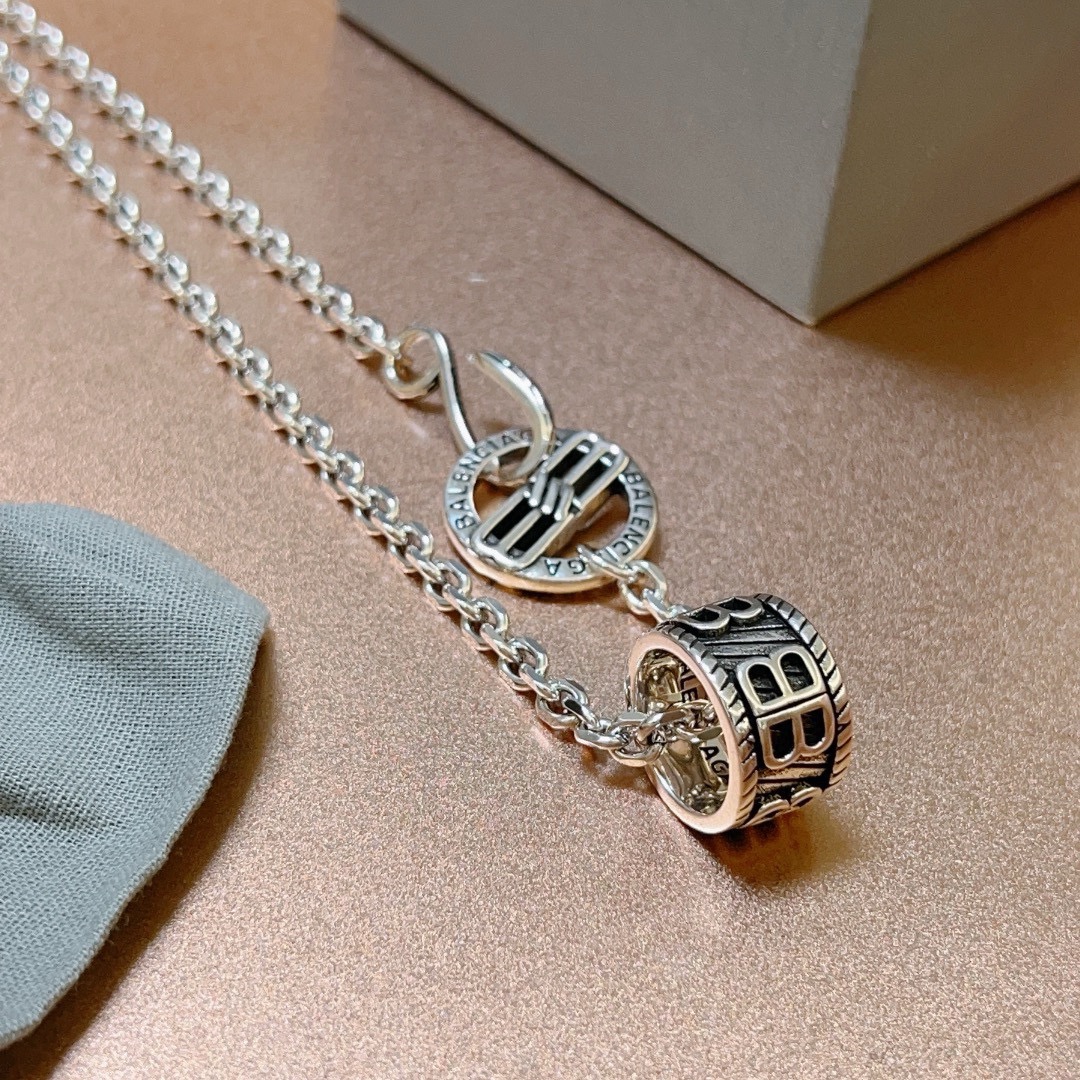 【BALENCIAGA】ネックレス、新しいネックレス万能シンプルファッションオーナメント  240814