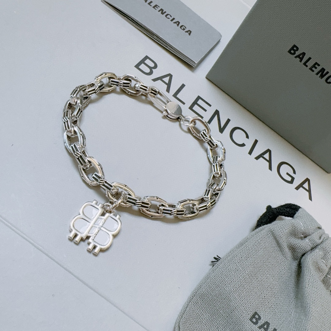 【BALENCIAGA】ブレスレット、ファッションシンプルなスタイル  240814