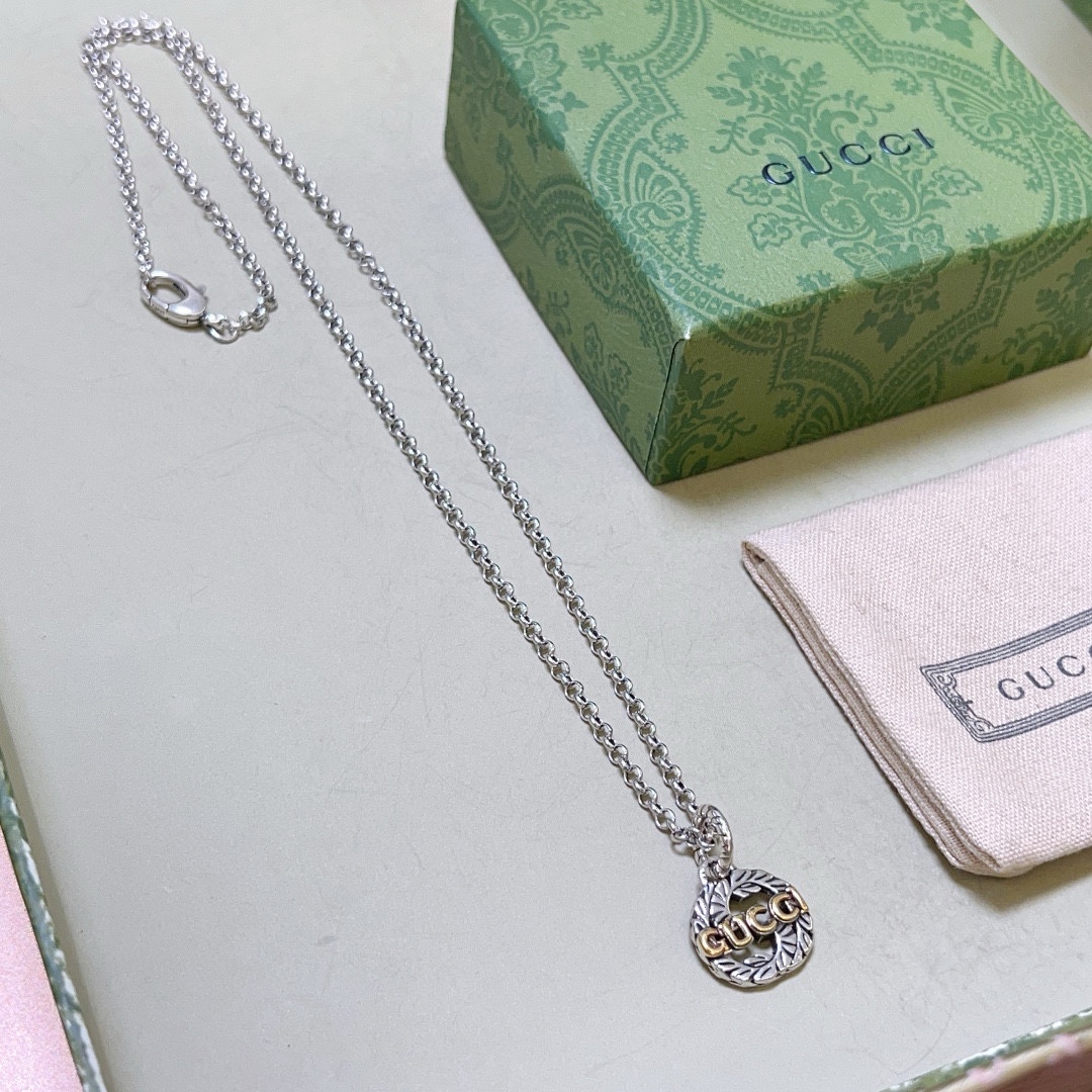 【GUCCI】ネックレス、新しいネックレス万能シンプルファッションオーナメント 240815