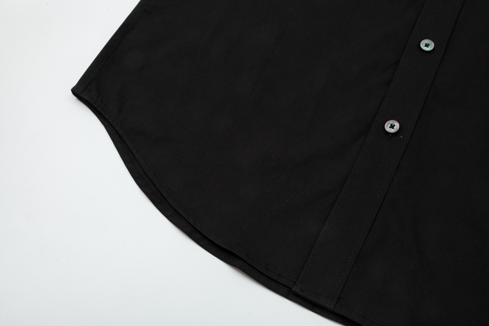 【LOEWE 公式旗艦店】ロエベ  シャツ  ご好評に付き再入荷 240816