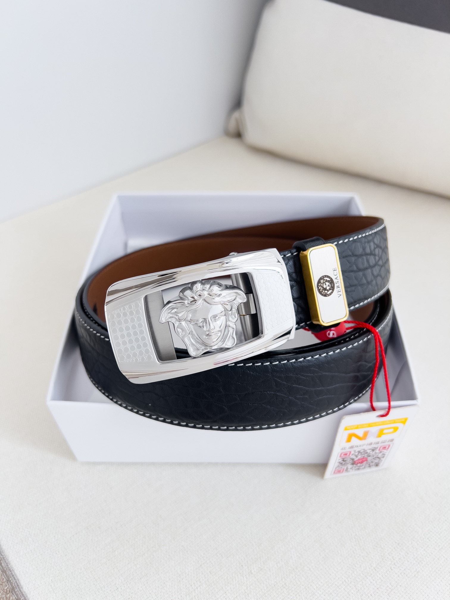 【VERSACE】(ヴェルサーチ) 3.5cmベルト メンズ 240903