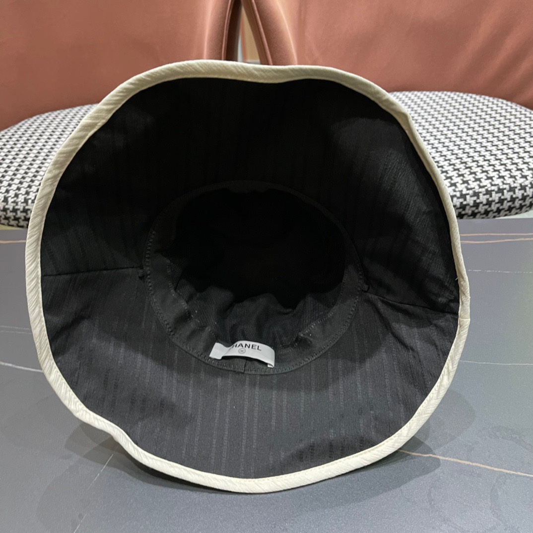 CHANEL(シャネル)フィッシャーマンズハット 240904