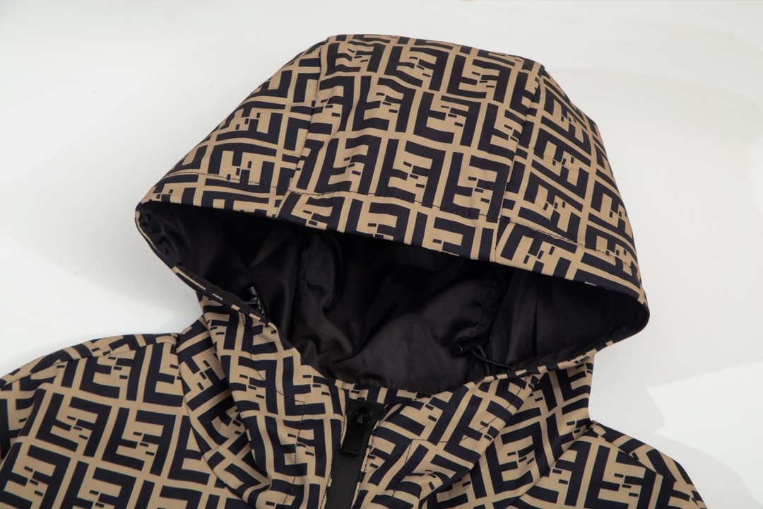 【FENDI】フェンディ ジャケット着ご好評に付き再入荷！240923