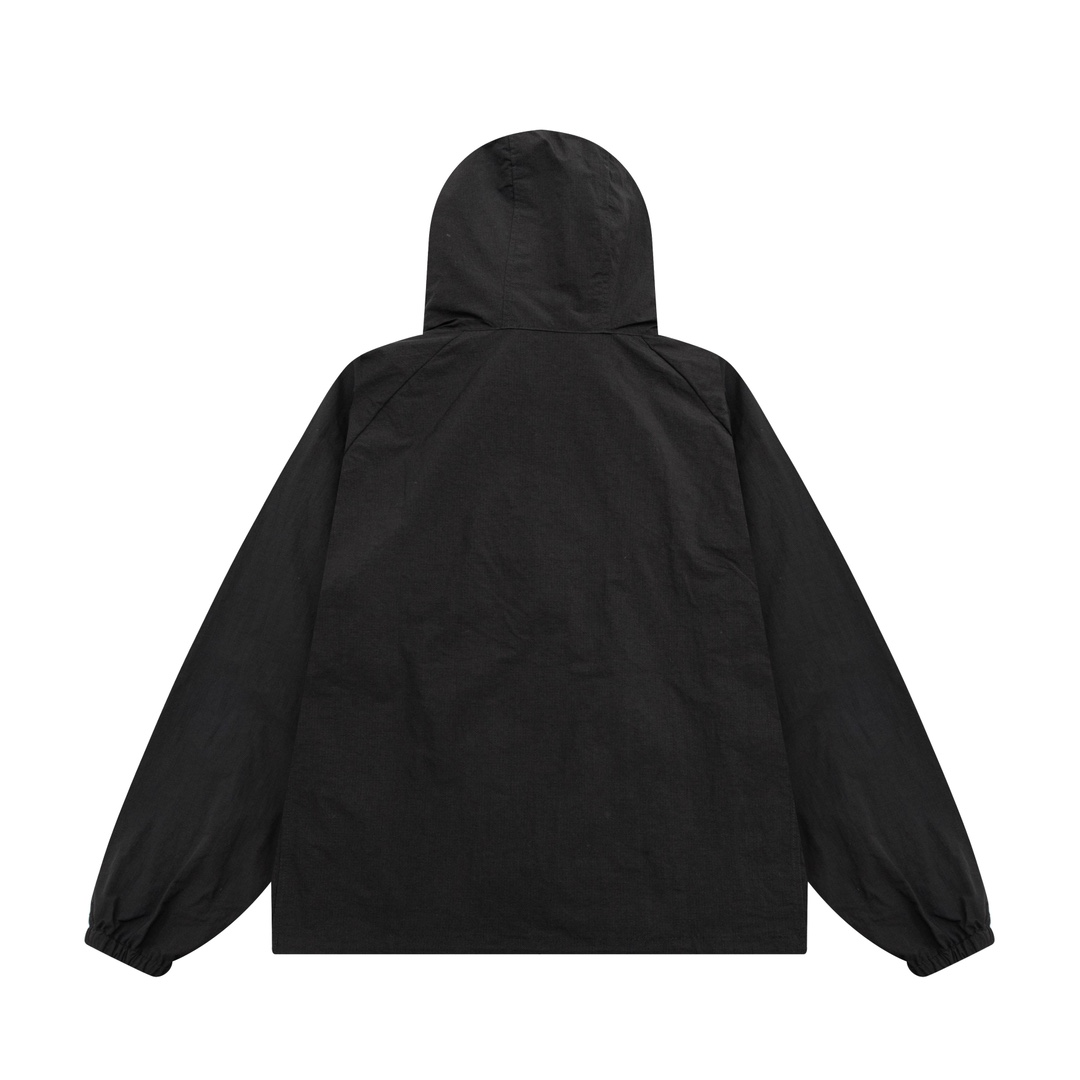 【BURBERRY 公式旗艦店】バーバリー  ジャケット着ご好評に付き再入荷！240923