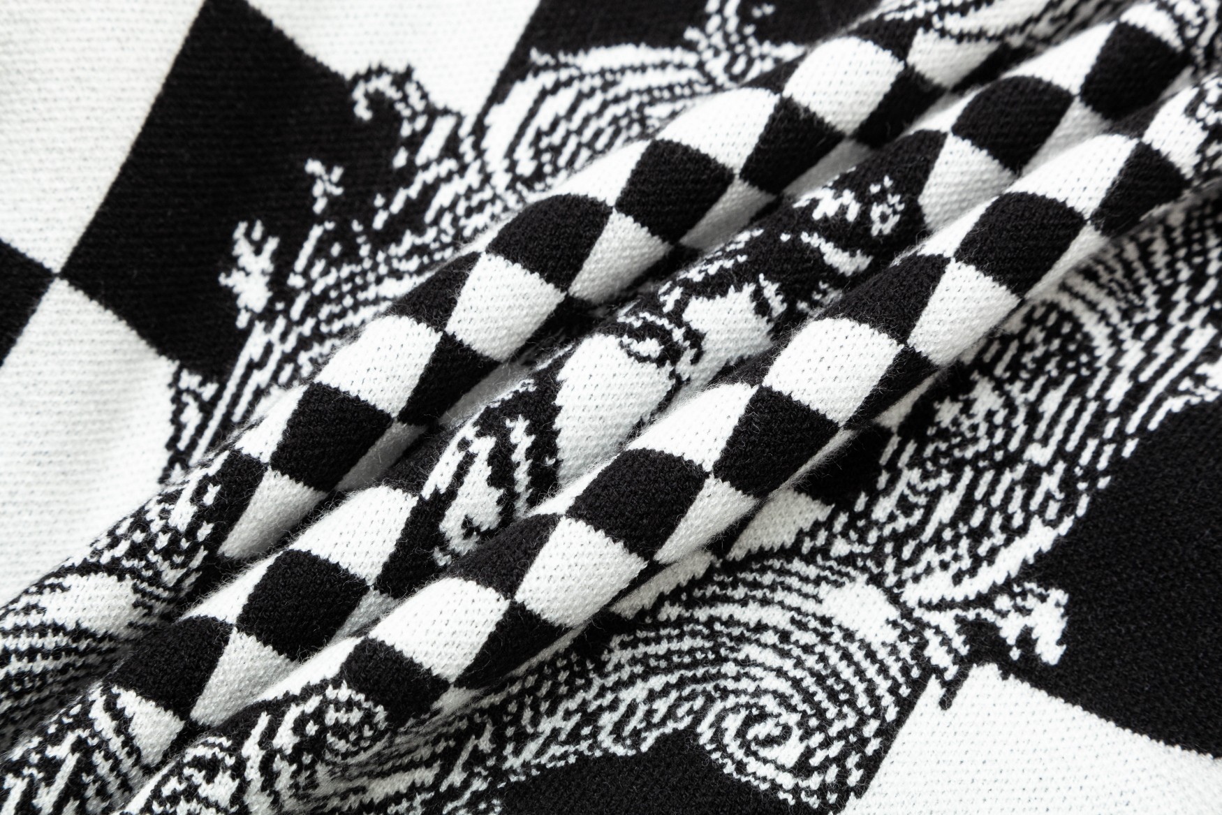 【VERSACE  公式旗艦店】ヴェルサーチ  セーター好評に付き再入荷！ 240930