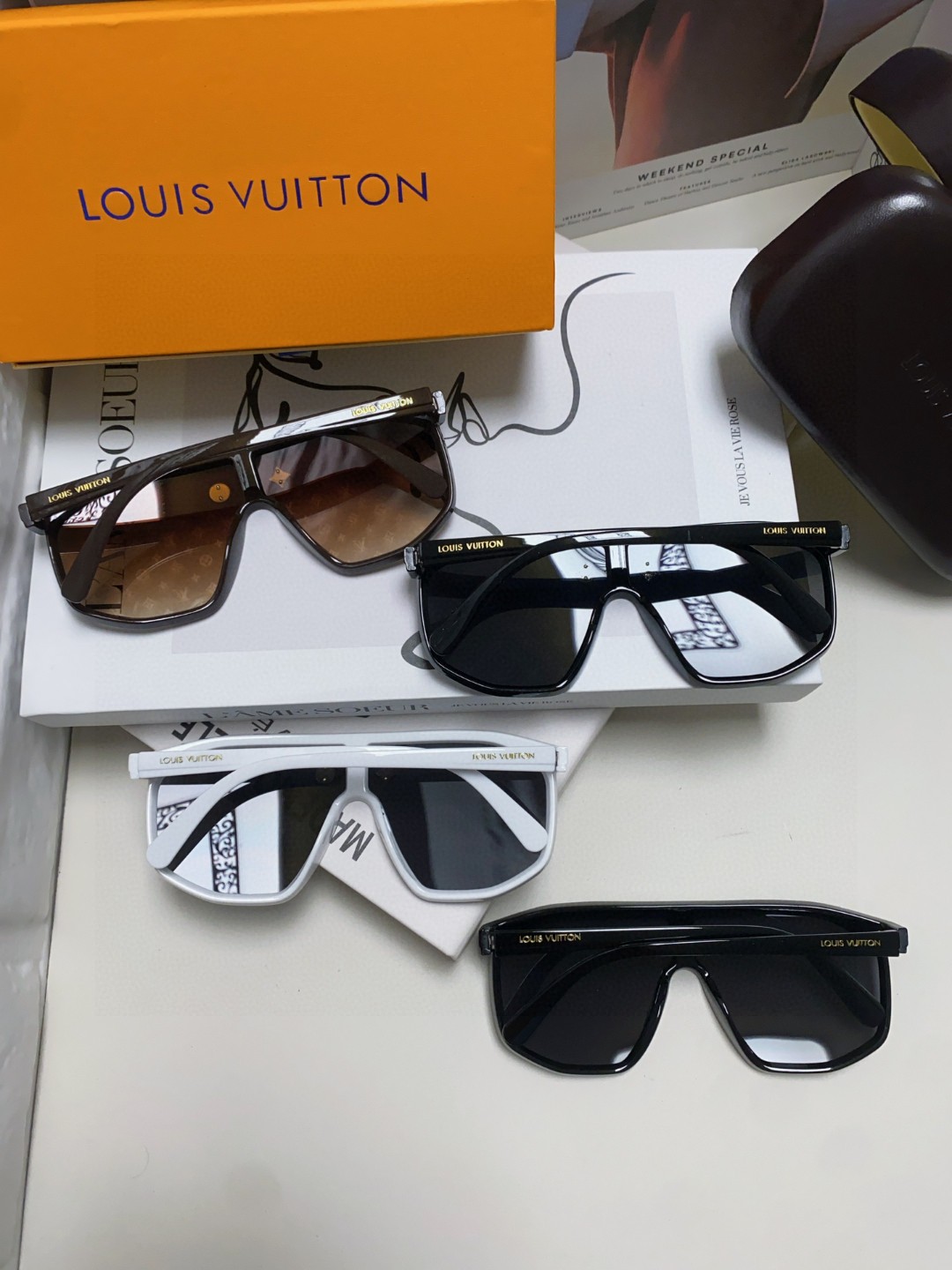 LOUIS VUITTON (  ルイヴィトン ) サングラス 241012