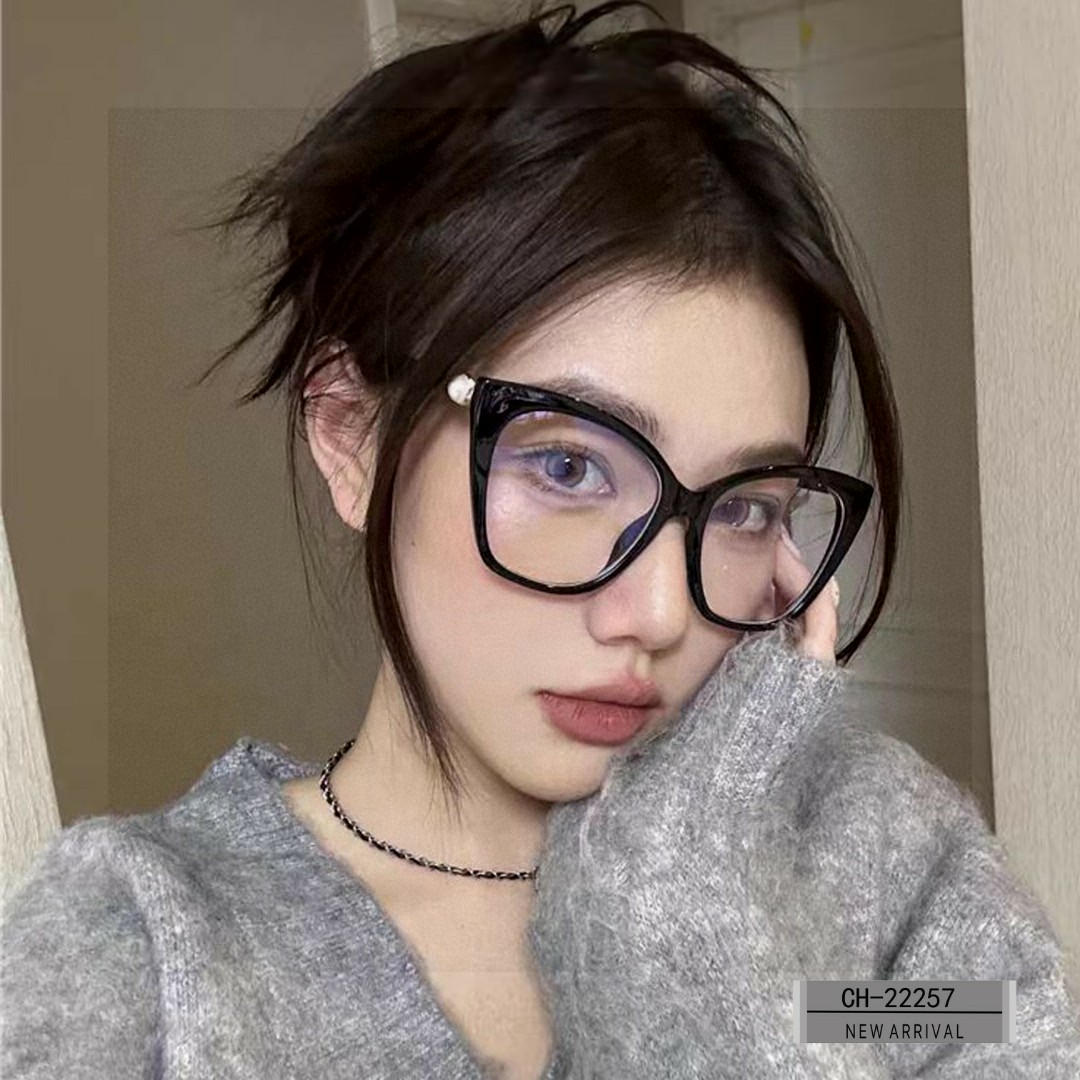 CHANEL( シャネル) サングラス 241012