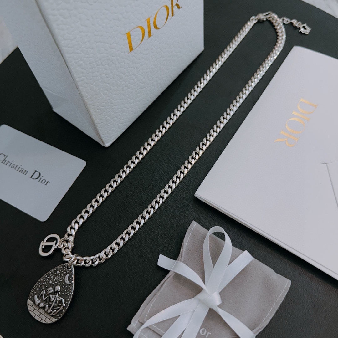 【DIOR】ネックレス、新しいネックレス万能シンプルファッションオーナメント 241015