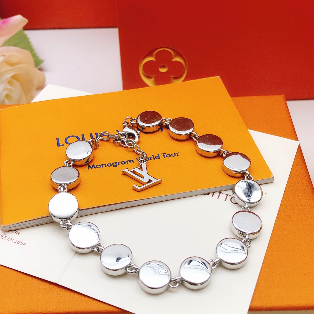LV【LOUIS VUITTON】ブレスレット、ファッションシンプルなスタイル   241015