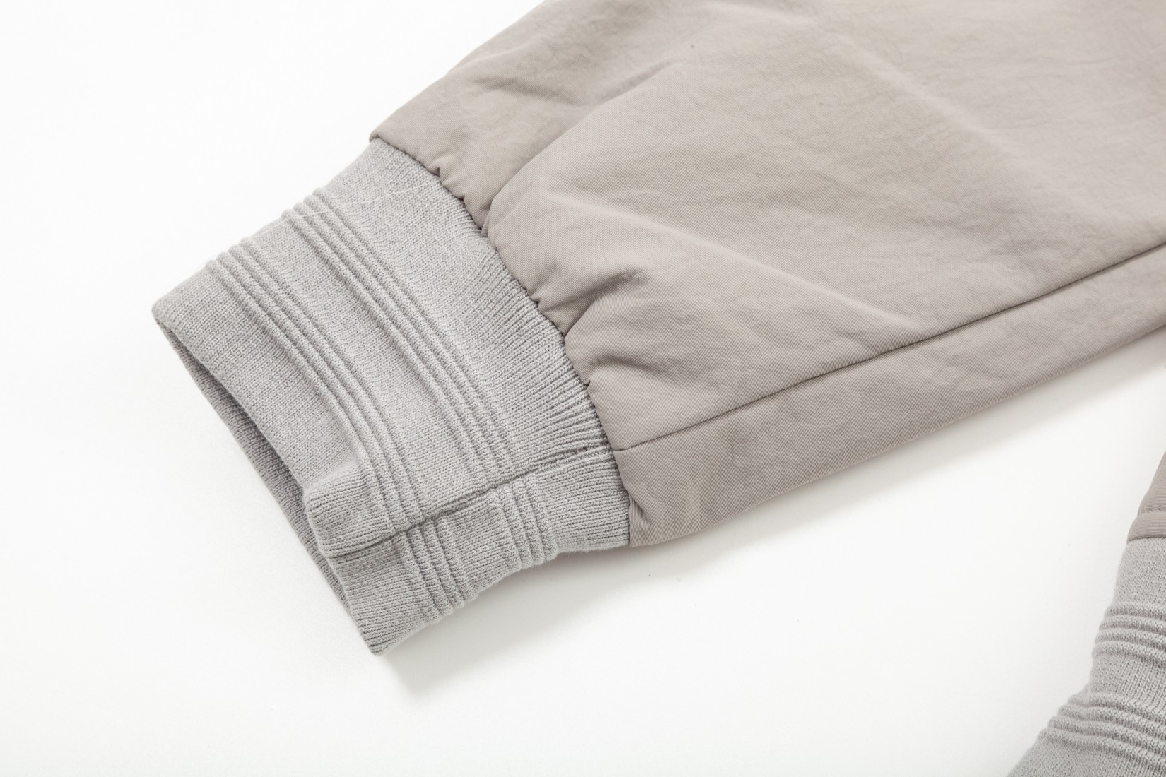 【LOEWE  公式旗艦店】ロエベ  ジャケット着 ご好評に付き再入荷！241021