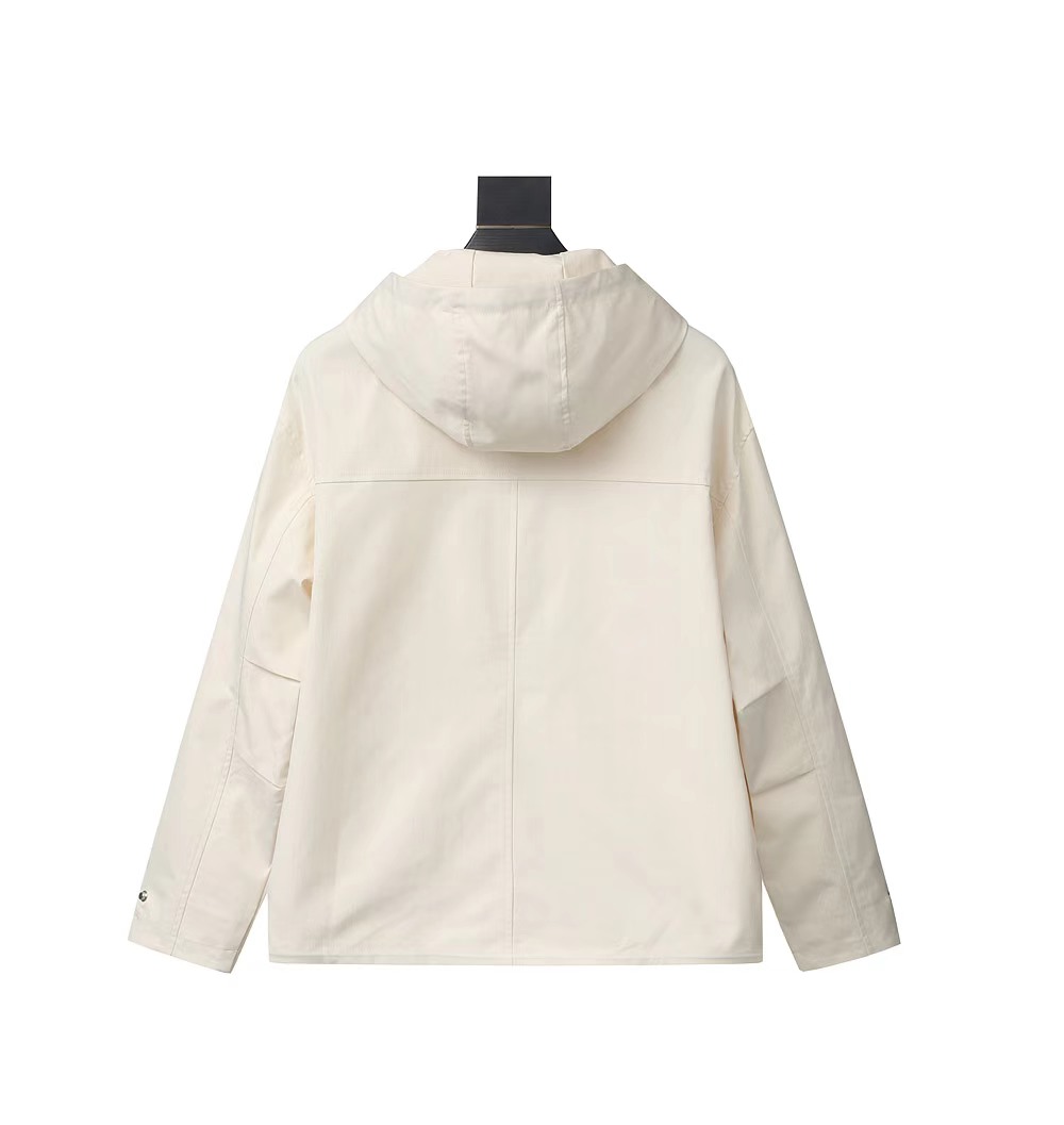 【MONCLER 公式旗艦店】 モンクレール  ジャケット着 ご好評に付き再入荷！241023