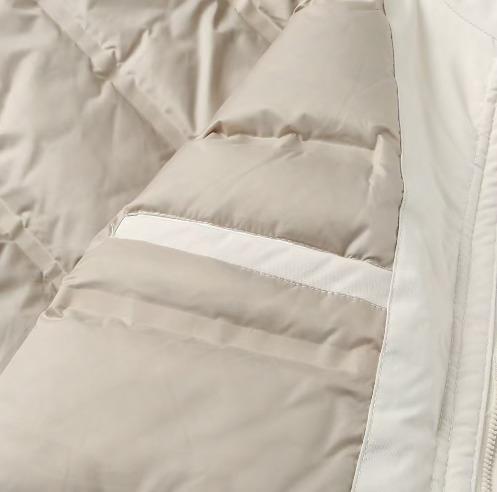 【PRADA  公式旗艦店】プラダ  ダウンジャケット 好評に付き再入荷！ 271102