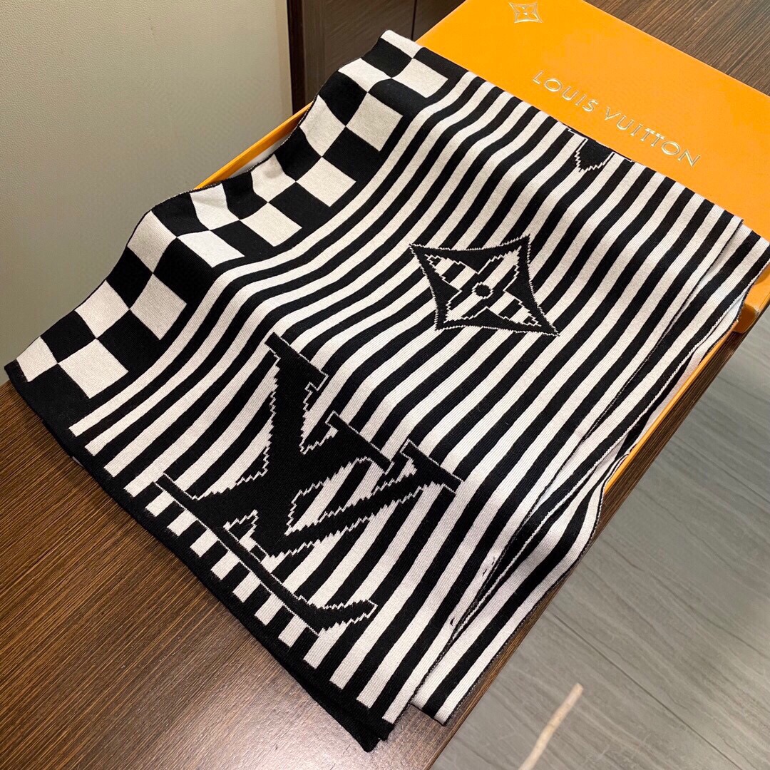 【LV LOUIS VUITTON ルイ·ヴィトン】 スカーフ 30*180cm  241107