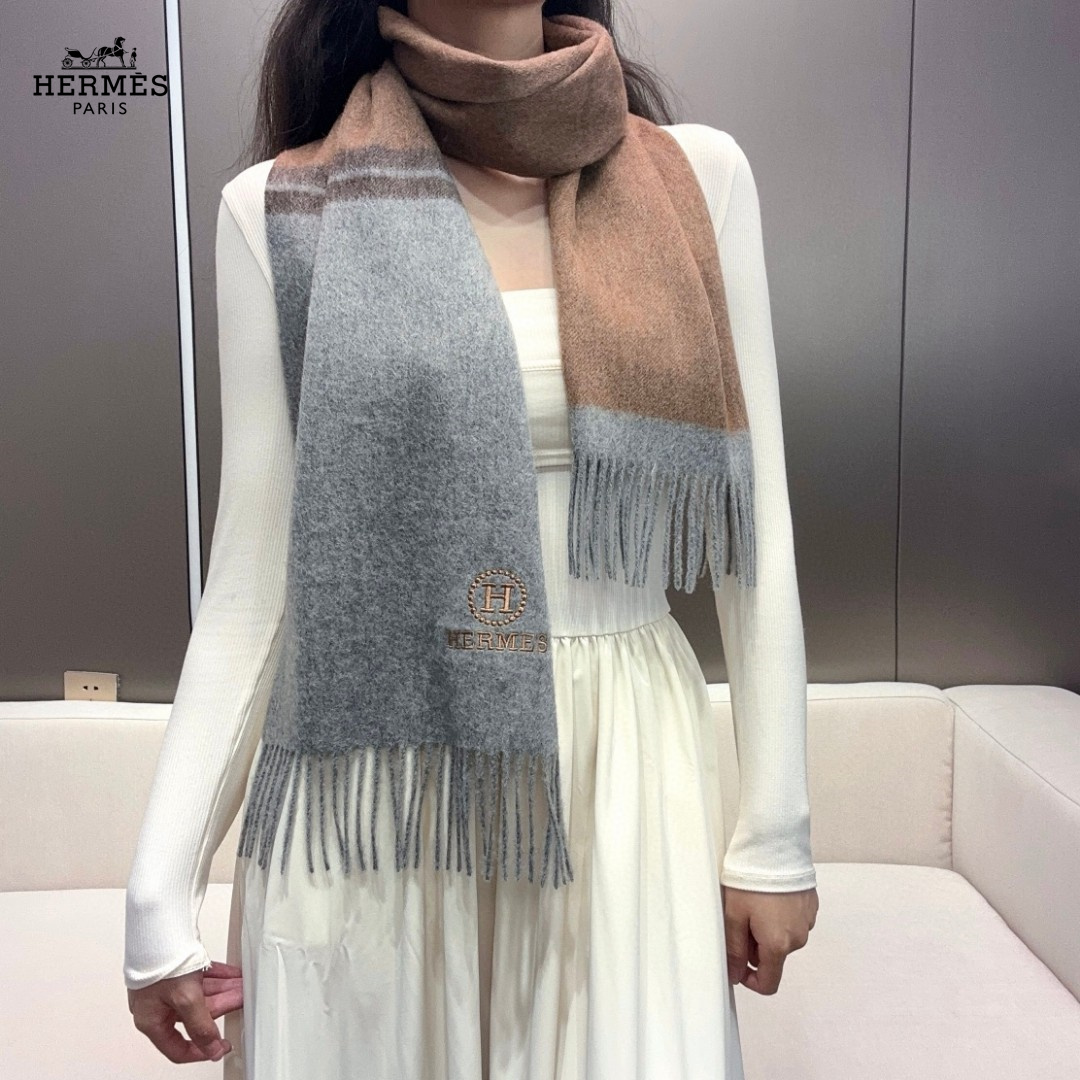 【HERMES エルメス 】スカーフ   30*180CM  241109