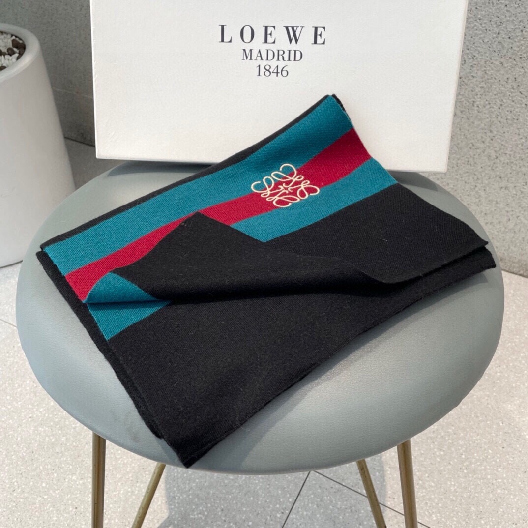 【LOEWE ロエベ】スカーフ180*32CM   241109