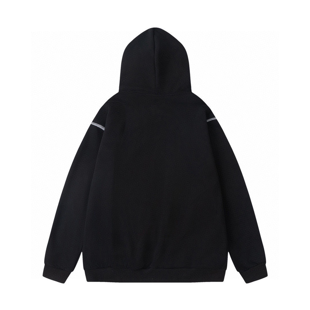 【PRADA 公式旗艦店】プラダ  パーカー スウェットご好評に付き再入荷    241113