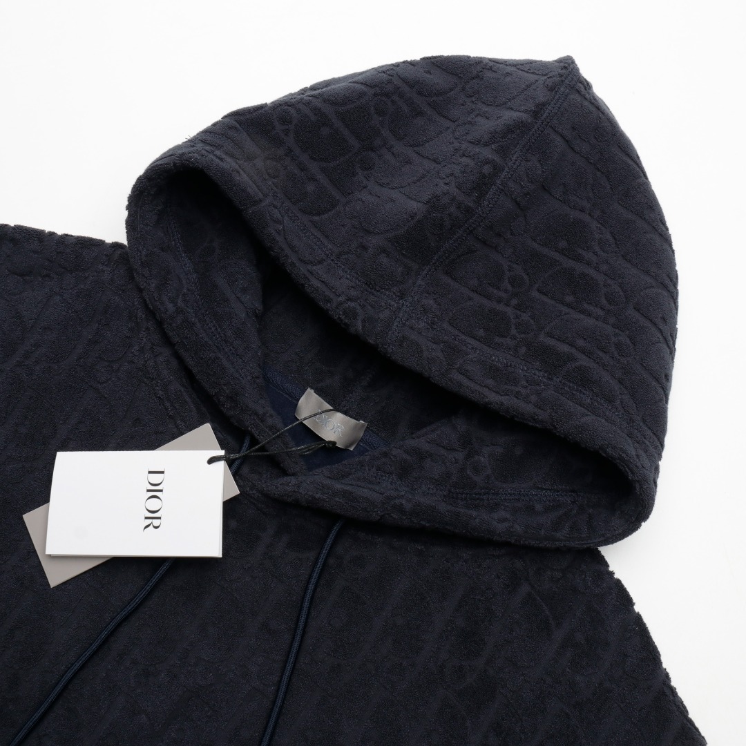 【DIOR  公式旗艦店】ディオール  丸首の衛衣 ご好評に付き再入荷   241114