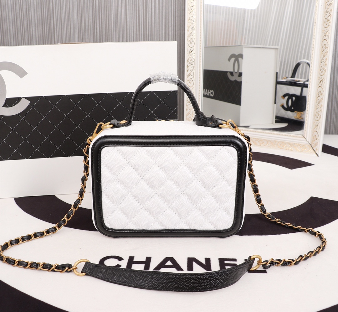【CHANEL 公式旗艦店】シャネル  斜めがけバッグ 当日出荷好評に付き再入荷21*16*10CM