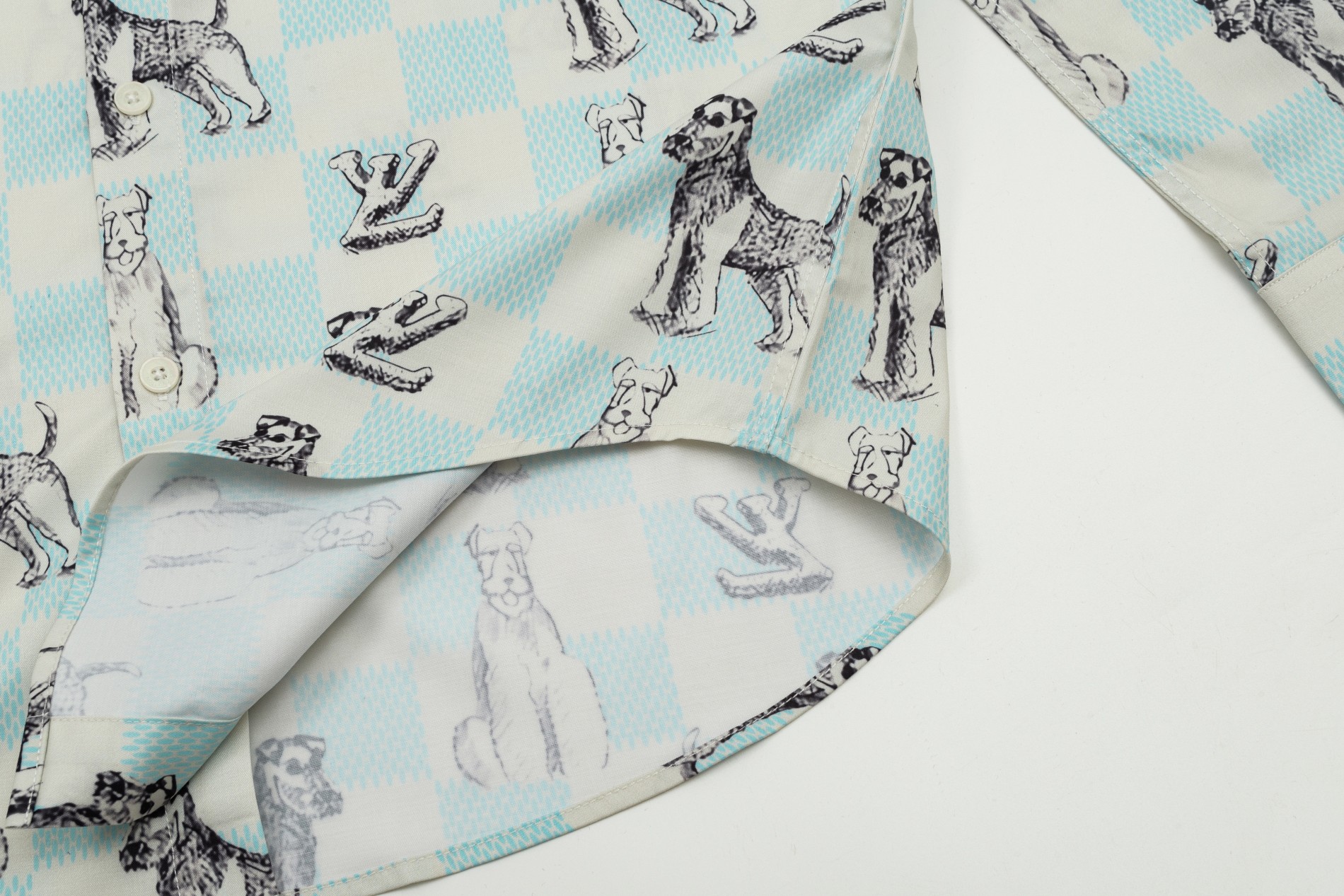 【LOUIS VUITTON 公式旗艦店】ルイヴィトン  シャツ  ご好評に付き再入荷 240715