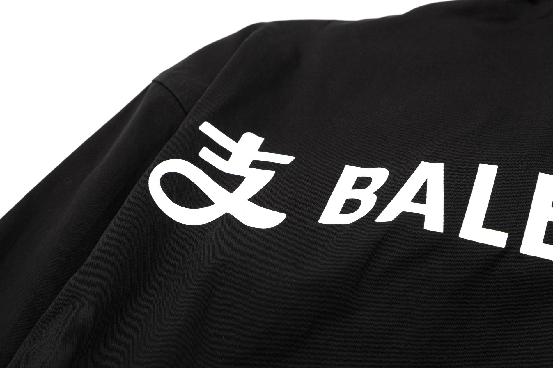 【BALENCIAGA 公式旗艦店】バレンシアガ  シャツ  ご好評に付き再入荷 240715