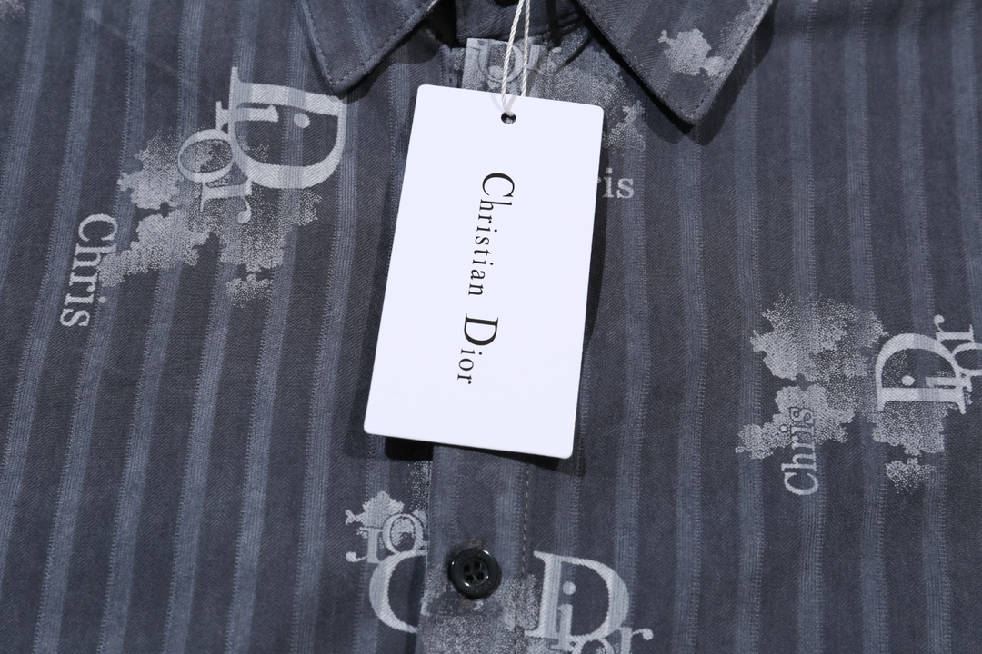 【DIOR  公式旗艦店】ディオール  シャツ  ご好評に付き再入荷 240816